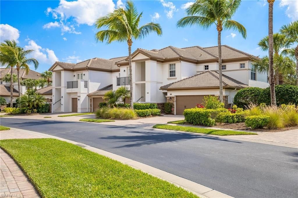 8040 Players Cove Dr, Unit 102, Naples, FL 34113 Photo