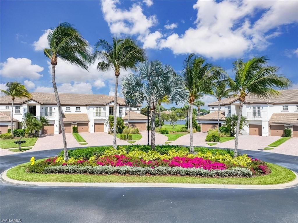 8040 Players Cove Dr, Unit 102, Naples, FL 34113 Photo