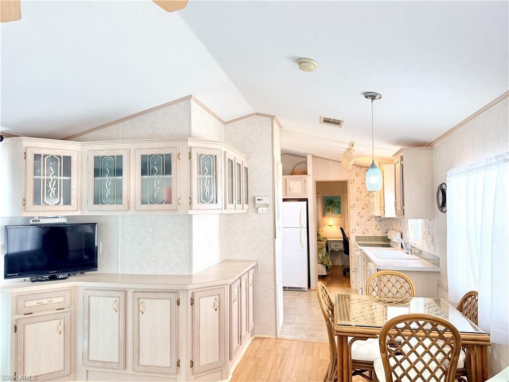2 Jade Dr, Unit 2J, Naples, FL 34114 Photo