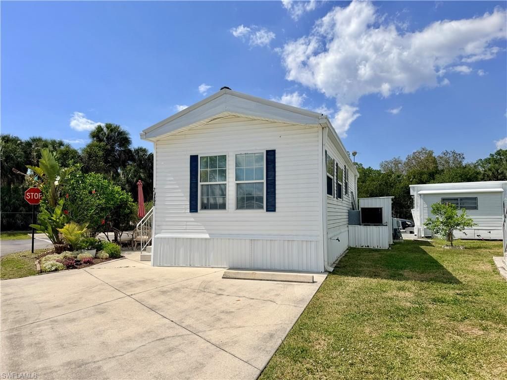 2 Jade Dr, Unit 2J, Naples, FL 34114 Photo