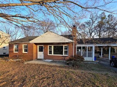 926 GREEN LANE, SECANE, PA 19018