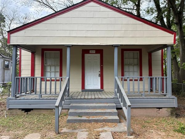 223 W 69th Street , Shreveport, LA 71106
