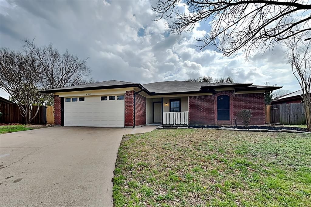 6369 Hunters Glen Drive, Watauga, TX 76148 Main Photo