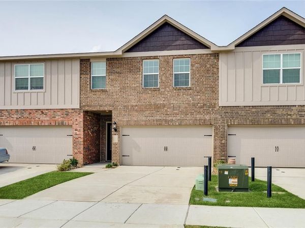 443 MB's Way, Pilot Point, TX 76258