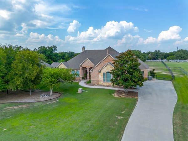 13041 Stacey Valley Drive, Azle, TX 76020