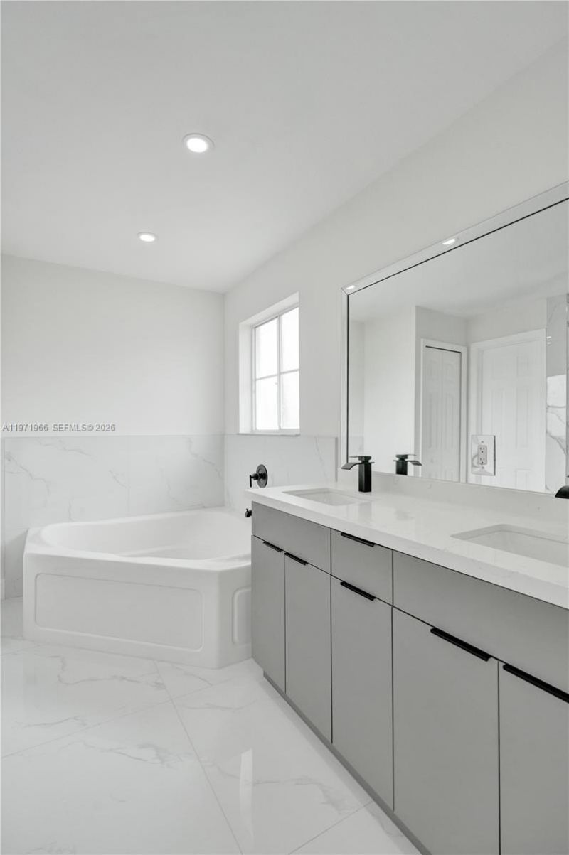 14422 N Royal Cove Cir, Davie, FL 33325 Photo