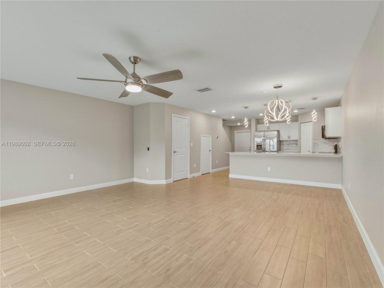 6011 Woods Edge Cir , Unit 6011, Riviera Beach, FL 33410 Photo