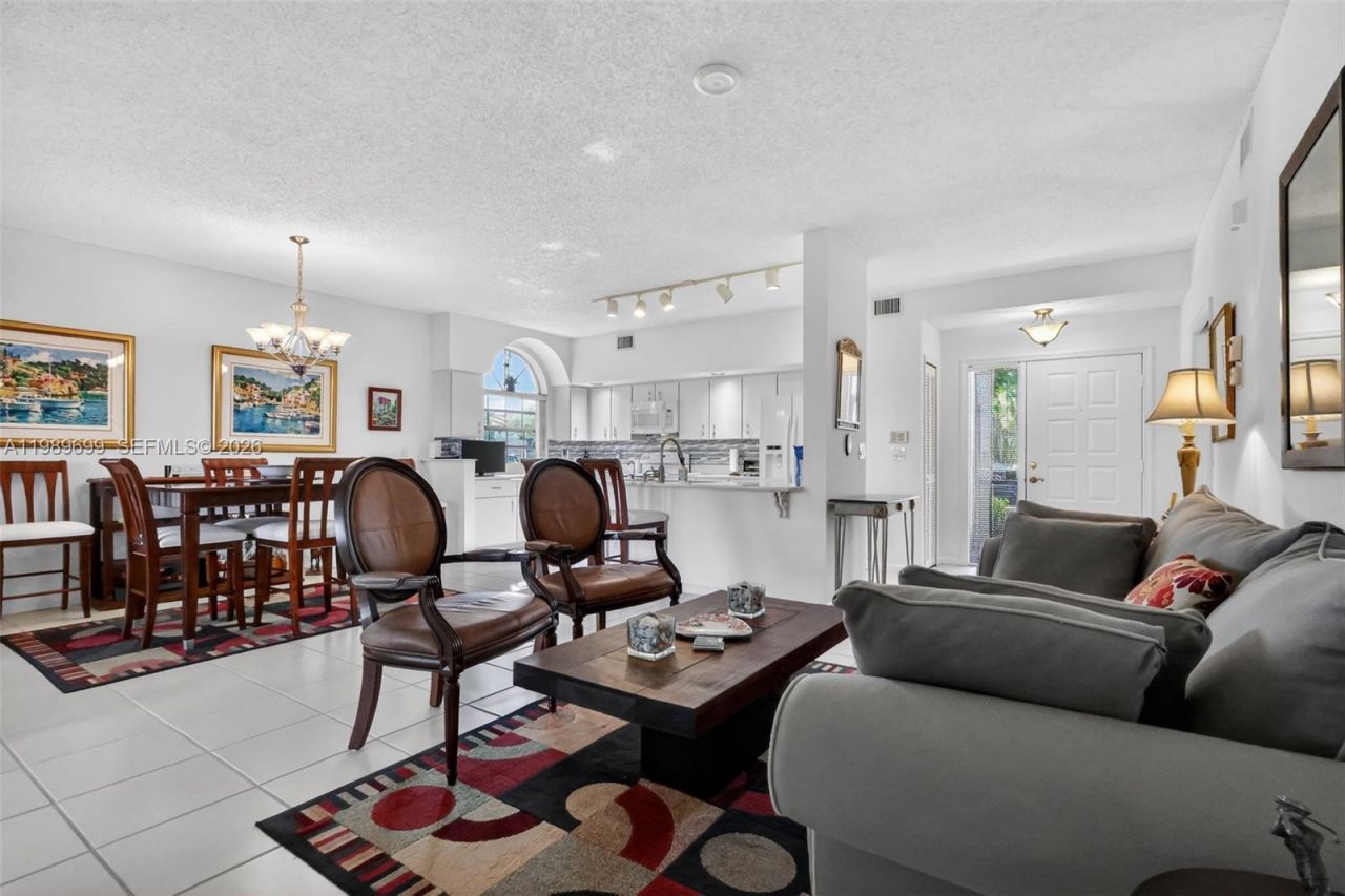 8033 Aberdeen Dr , Unit 102, Boynton Beach, FL 33472 Photo