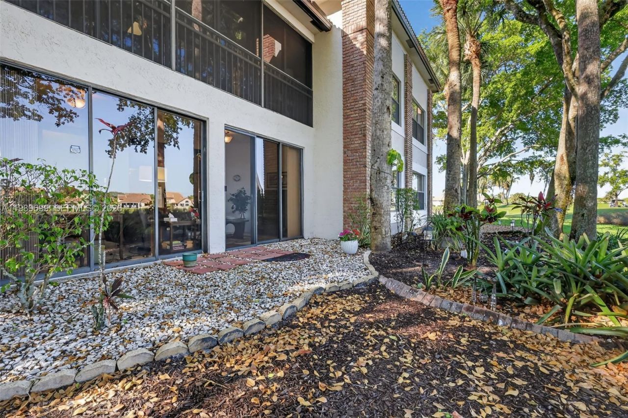 8033 Aberdeen Dr , Unit 102, Boynton Beach, FL 33472 Photo