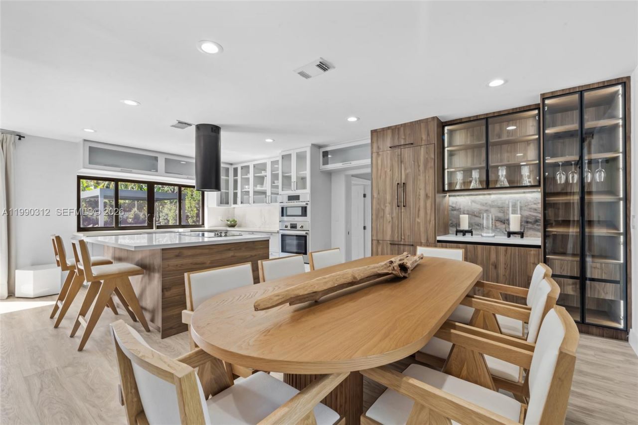 116 W 1st Ct, Miami Beach, FL 33139 Photo