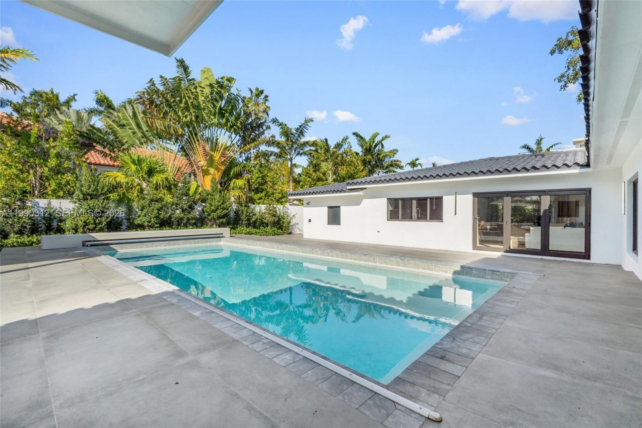 116 W 1st Ct, Miami Beach, FL 33139 Photo
