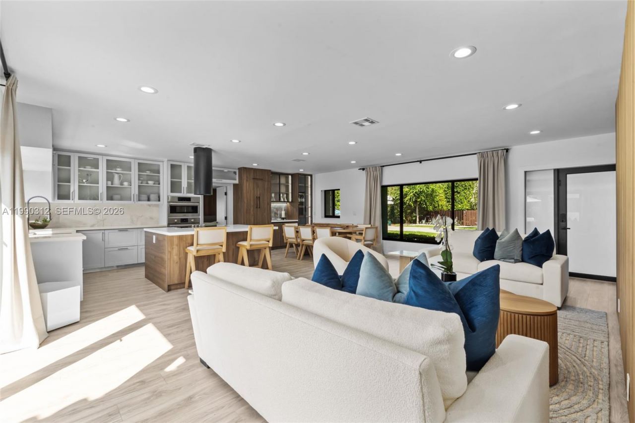 116 W 1st Ct, Miami Beach, FL 33139 Photo
