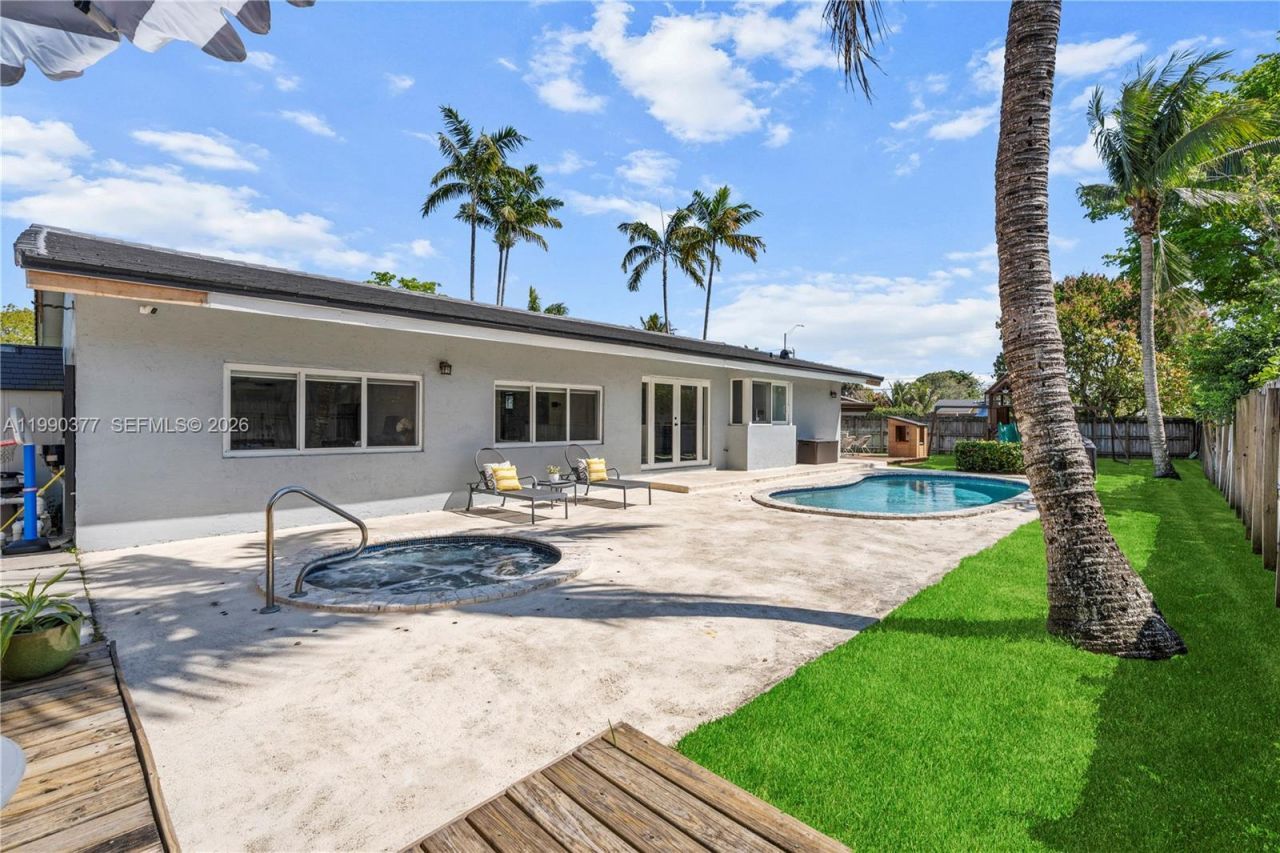 10310 SW 128th Ave , Miami, FL 33186 Photo