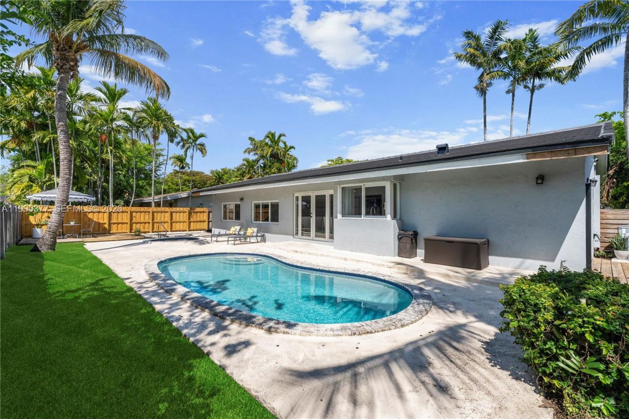 10310 SW 128th Ave , Miami, FL 33186 Photo