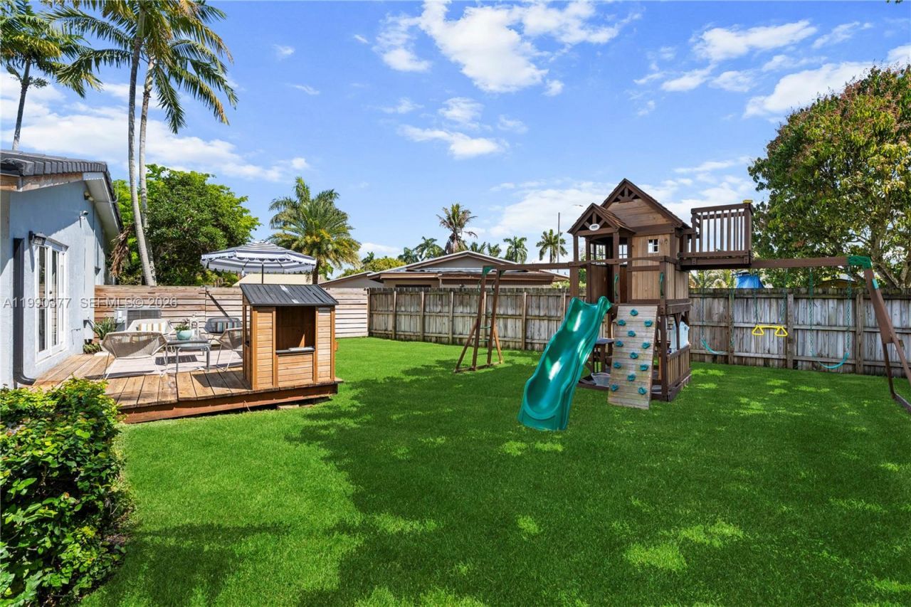 10310 SW 128th Ave , Miami, FL 33186 Photo