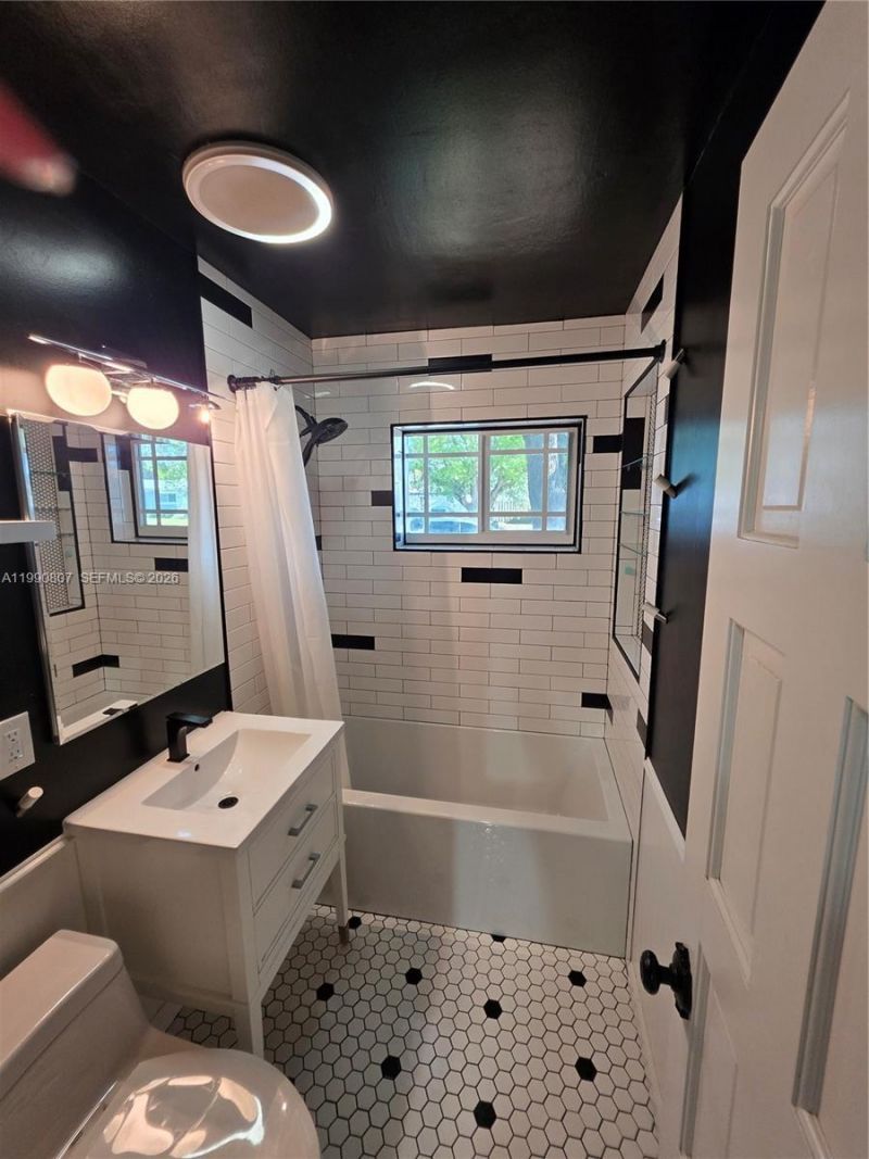 9911 Martinique Dr , Cutler Bay, FL 33189 Photo