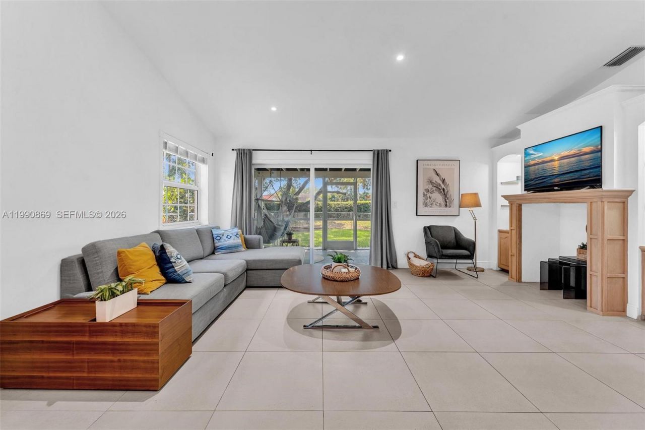 20106 NW 9th Dr , Pembroke Pines, FL 33029 Photo