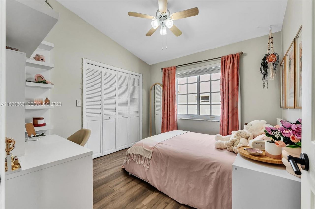 20106 NW 9th Dr , Pembroke Pines, FL 33029 Photo