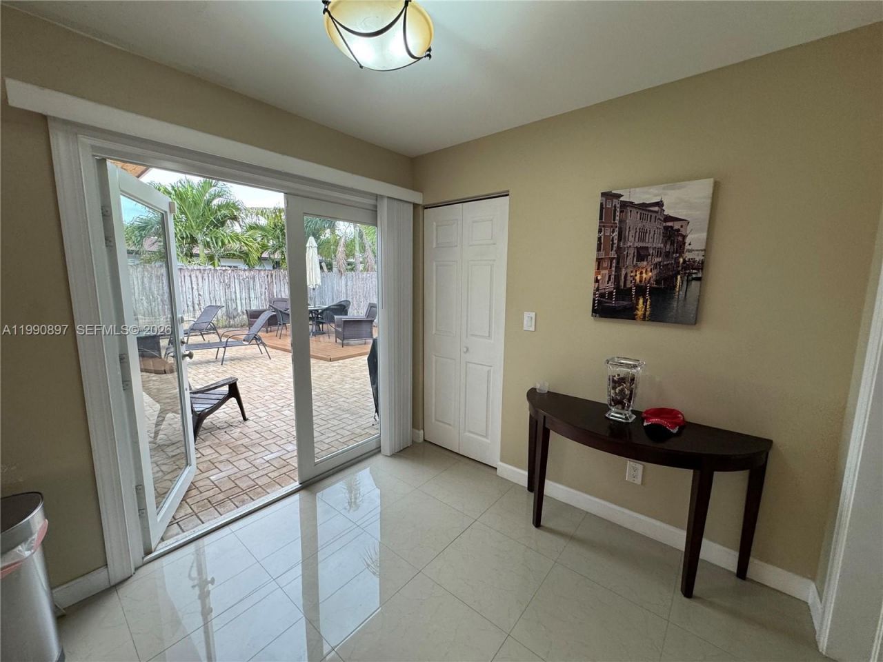 1460 NE 30th Ct, Pompano Beach, FL 33064 Photo