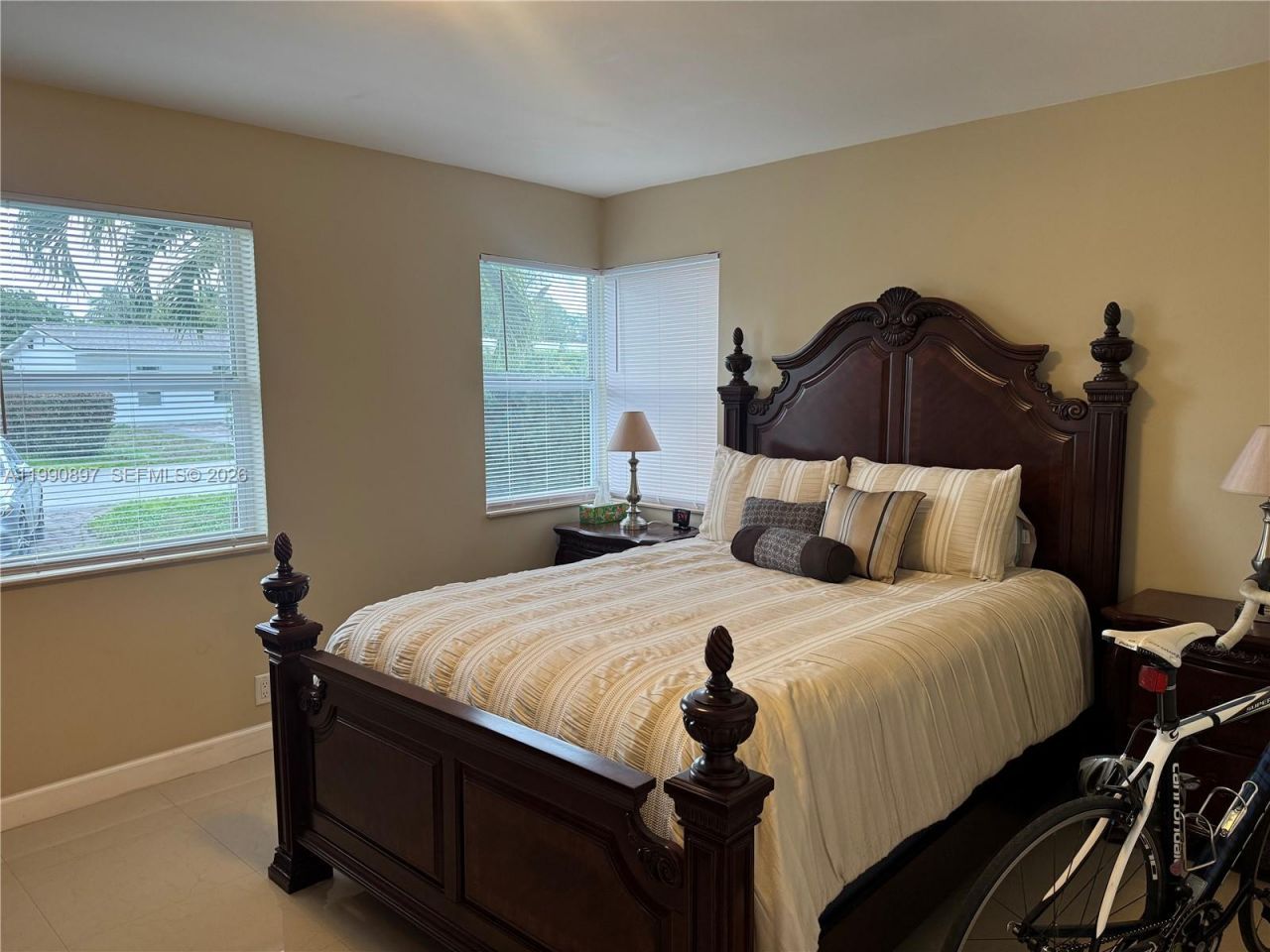 1460 NE 30th Ct, Pompano Beach, FL 33064 Photo