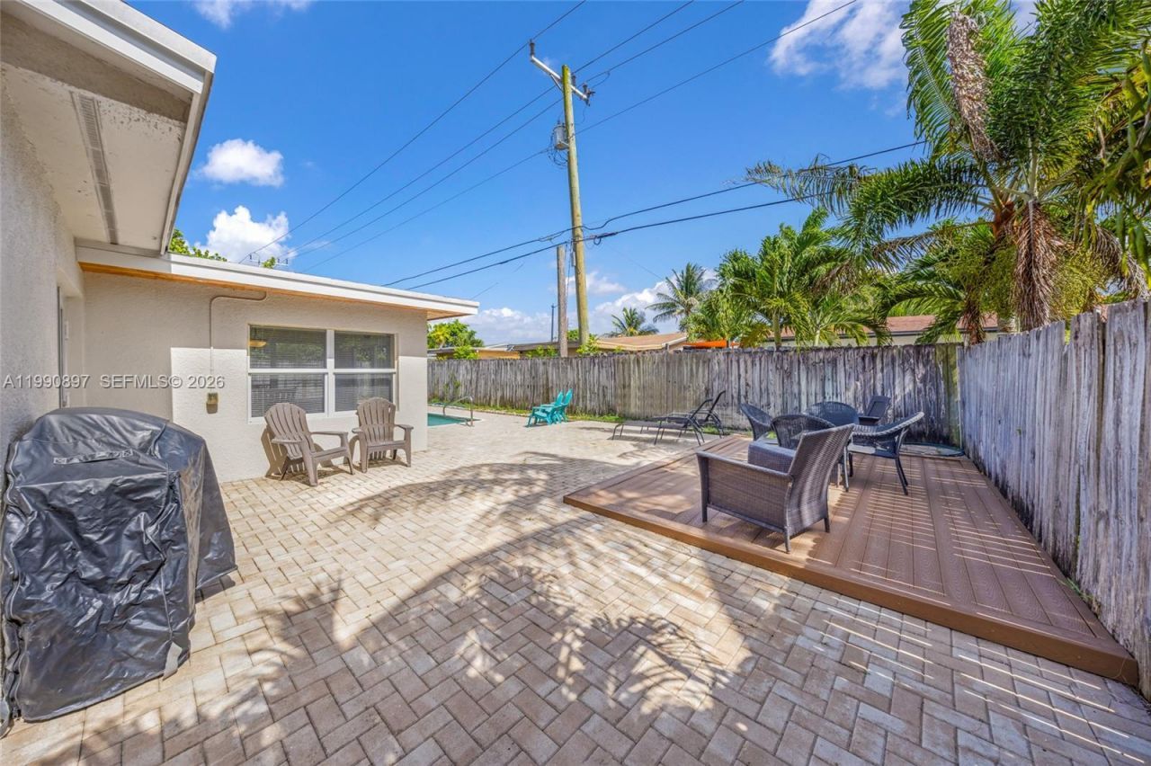 1460 NE 30th Ct, Pompano Beach, FL 33064 Photo