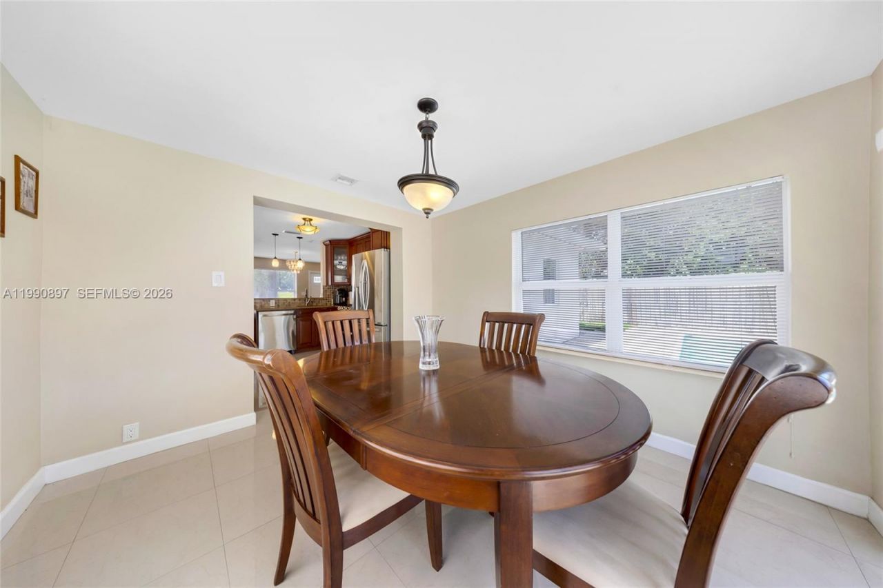 1460 NE 30th Ct, Pompano Beach, FL 33064 Photo