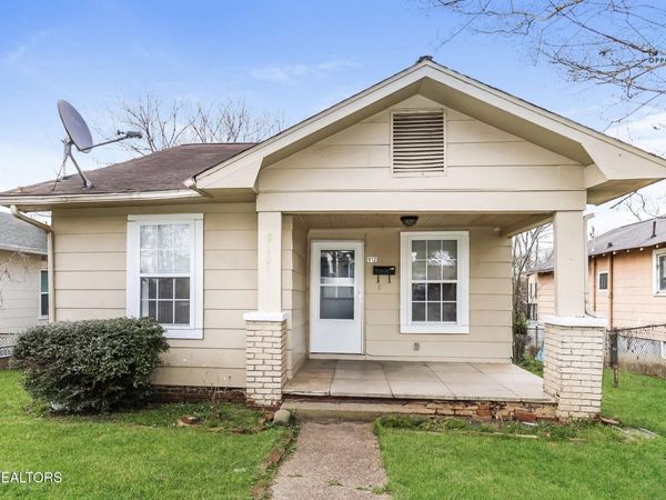 912 W Scott Ave, Knoxville, TN 37921