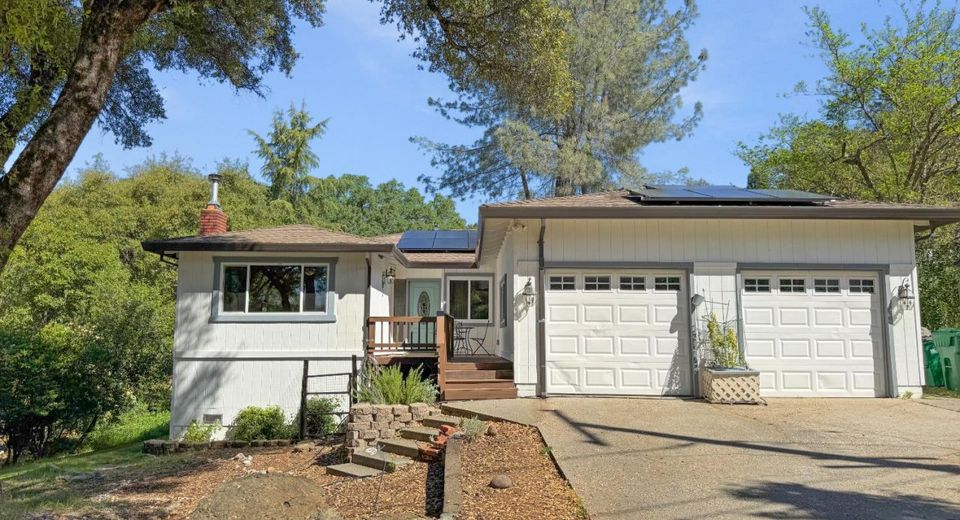 23498 Rolling Hills Ct, Auburn, CA 95602 Photo