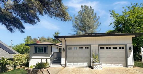 23498 Rolling Hills Ct, Auburn, CA 95602 Photo