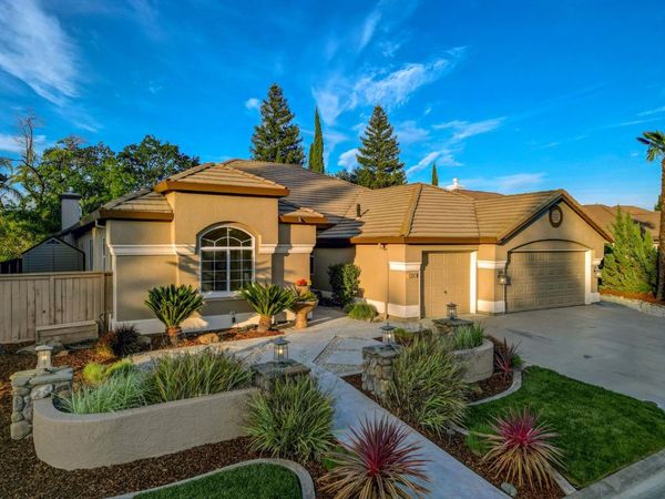 201 Heredia Ct, Roseville, CA 95747