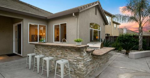 201 Heredia Ct, Roseville, CA 95747 Photo