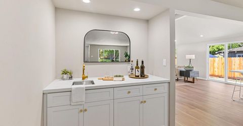 4632 Sunset Dr, Sacramento, CA 95822 Photo