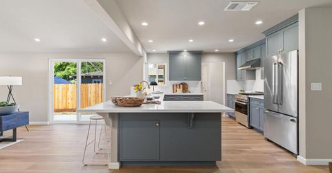 4632 Sunset Dr, Sacramento, CA 95822 Photo