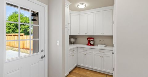 4632 Sunset Dr, Sacramento, CA 95822 Photo