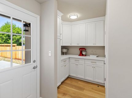 4632 Sunset Dr, Sacramento, CA 95822 Photo