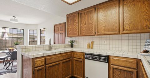 534 Valim Way, Sacramento, CA 95831 Photo