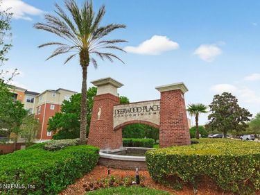 4480 DEERWOOD LAKE Parkway, Unit 431, Jacksonville, FL 32216
