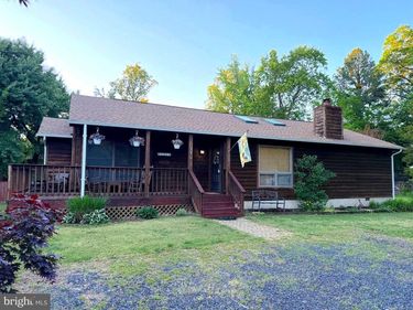 121 11TH STREET S, COLONIAL BEACH, VA 22443