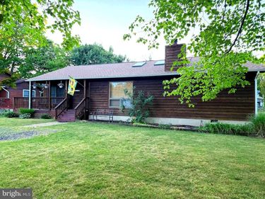 121 11TH STREET S, COLONIAL BEACH, VA 22443
