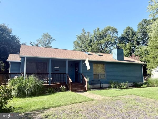 121 11TH STREET S, COLONIAL BEACH, VA 22443
