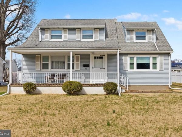 32 HARTMAN DRIVE, HAMILTON, NJ 08690