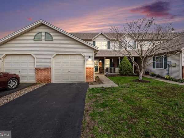 6 WESTWOOD COURT, ENOLA, PA 17025