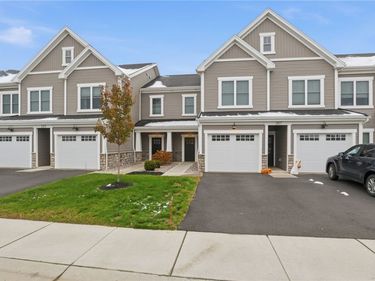 1195 Marina Parkway , Macedon, NY 14502