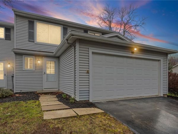 49 Bucklebury , Fairport, NY 14450