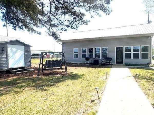 100 Sunset Drive, Centre, AL 35960