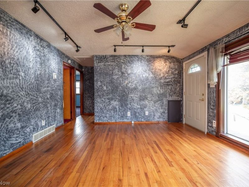 2101 Cherry Hill Avenue, Youngstown, OH 44509 Photo 17