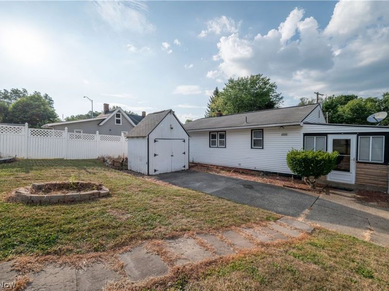 2101 Cherry Hill Avenue, Youngstown, OH 44509 Photo 5