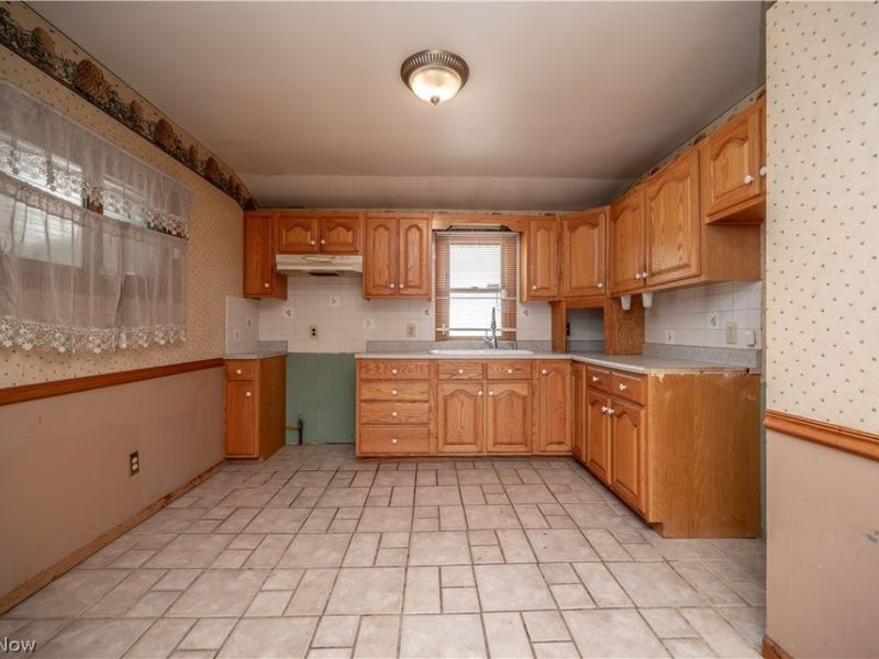 2101 Cherry Hill Avenue, Youngstown, OH 44509 Photo 9