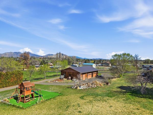 1721 NW Lynch Way, Terrebonne, OR 97760