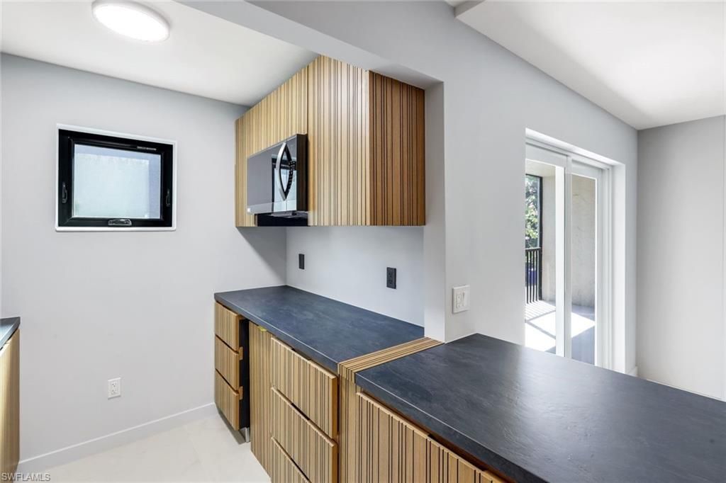 788 Park Shore Dr, Unit E20, Naples, FL 34103 Photo